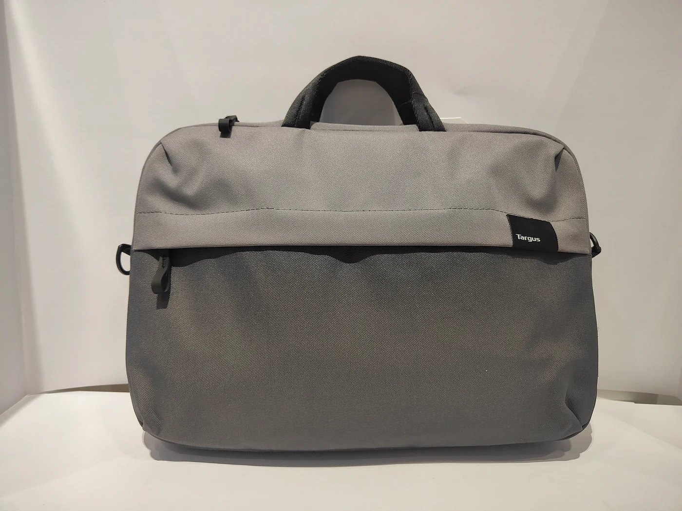 Casual briefcases