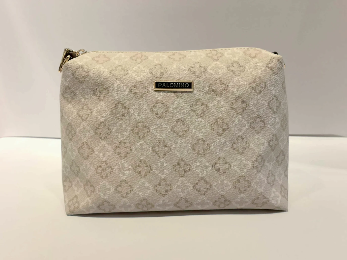 Cosmetic bags
