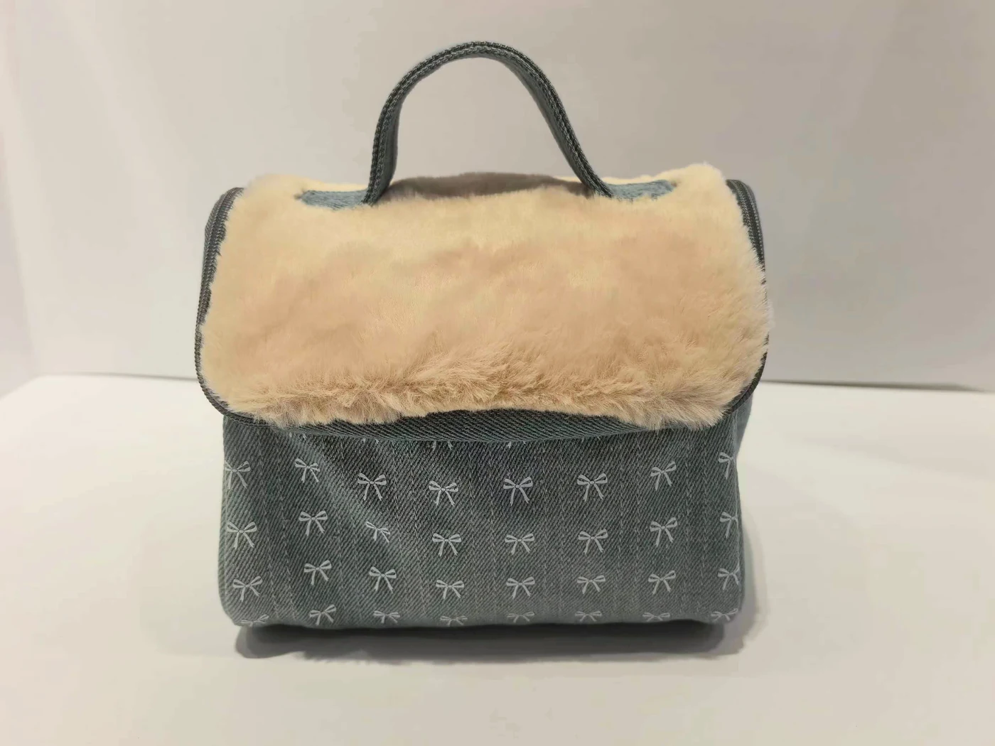 Cosmetic bags